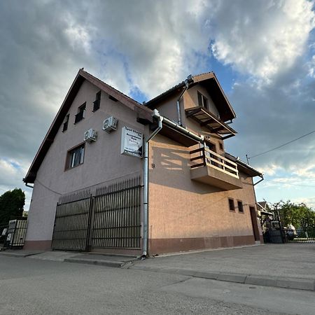 Sport Hostel Cluj ภายนอก รูปภาพ