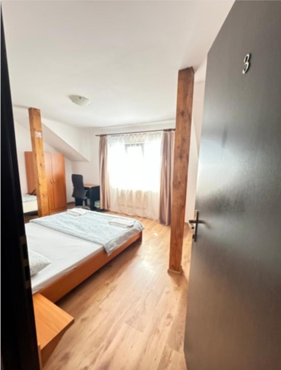 Sport Hostel Cluj ภายนอก รูปภาพ